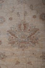 Load image into Gallery viewer, Ziegler Royal 725x523cm