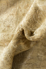 Load image into Gallery viewer, SANDIE Persian Distressed Nain 9La 771x475cm Extra Large Oversized