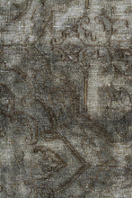 Load image into Gallery viewer, STACEY Persian Overdyed 523x316cm